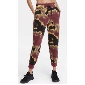 Joy Lab Marble Print Joggers Tie-Dye Jogger Pants in Black and Burgundy